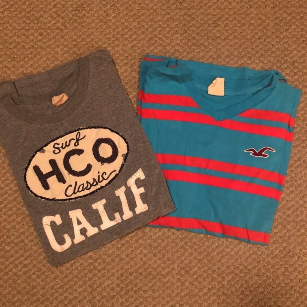 Bundle of two men’s Hollister T-shirt’s